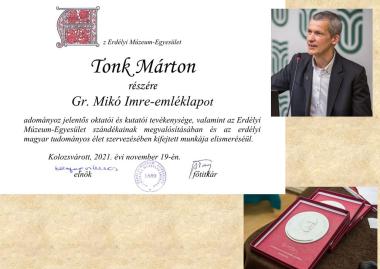 Tonk Márton egyetemi tanárt, a Sapientia EMTE rektorát Gr. Mikó Imre-emléklappal tüntették ki