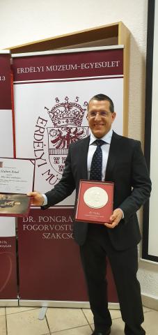 Gr. Mikó Imre-emlékplakettet kapott  Sculean Antal az Európai Parodontológia Társaság elnöke, a berni egyetem fogágybetegségek tanszékének vezetője
