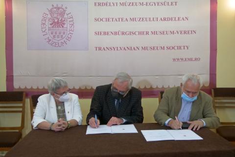 Együttműködési megállapodást írt alá az EME és a Kolozsvári Magyar Opera